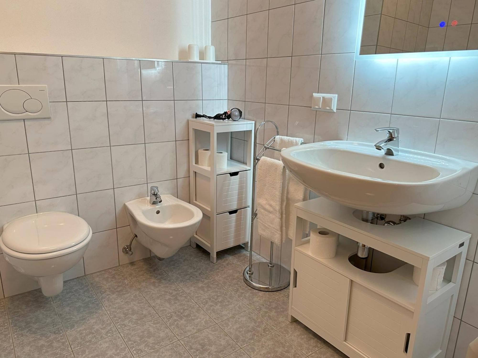 Haus Clara By Isa Badkleinkirchheim Apartment บาด ไคลน์เคิร์ชไฮม์ ภายนอก รูปภาพ